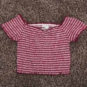 UO Red&White Gingham Smocked Cropped Top